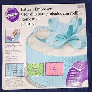 Wilton Small Fondant Pattern Embosser Set - New Sealed